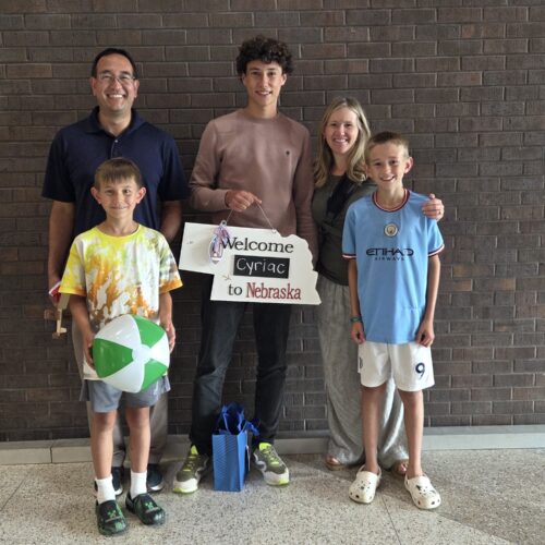 How Host Families Can Best Prepare to Welcome Their Exchange Student